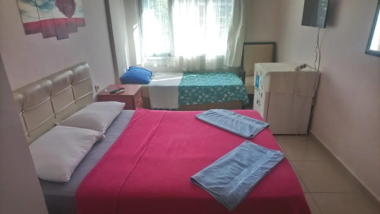 Samos Apart Pension Guzelcamlı